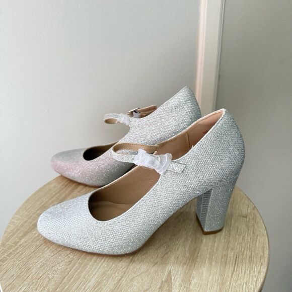 Idifu Women's Silver Glitter  Mary Jane Heels Size 8 Chunky Heel Buckle NWOB - Picture 4 of 15